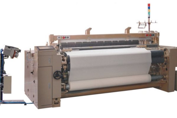 恒鑫達HXD800噴氣織布機實現量產，拓展海外市場 